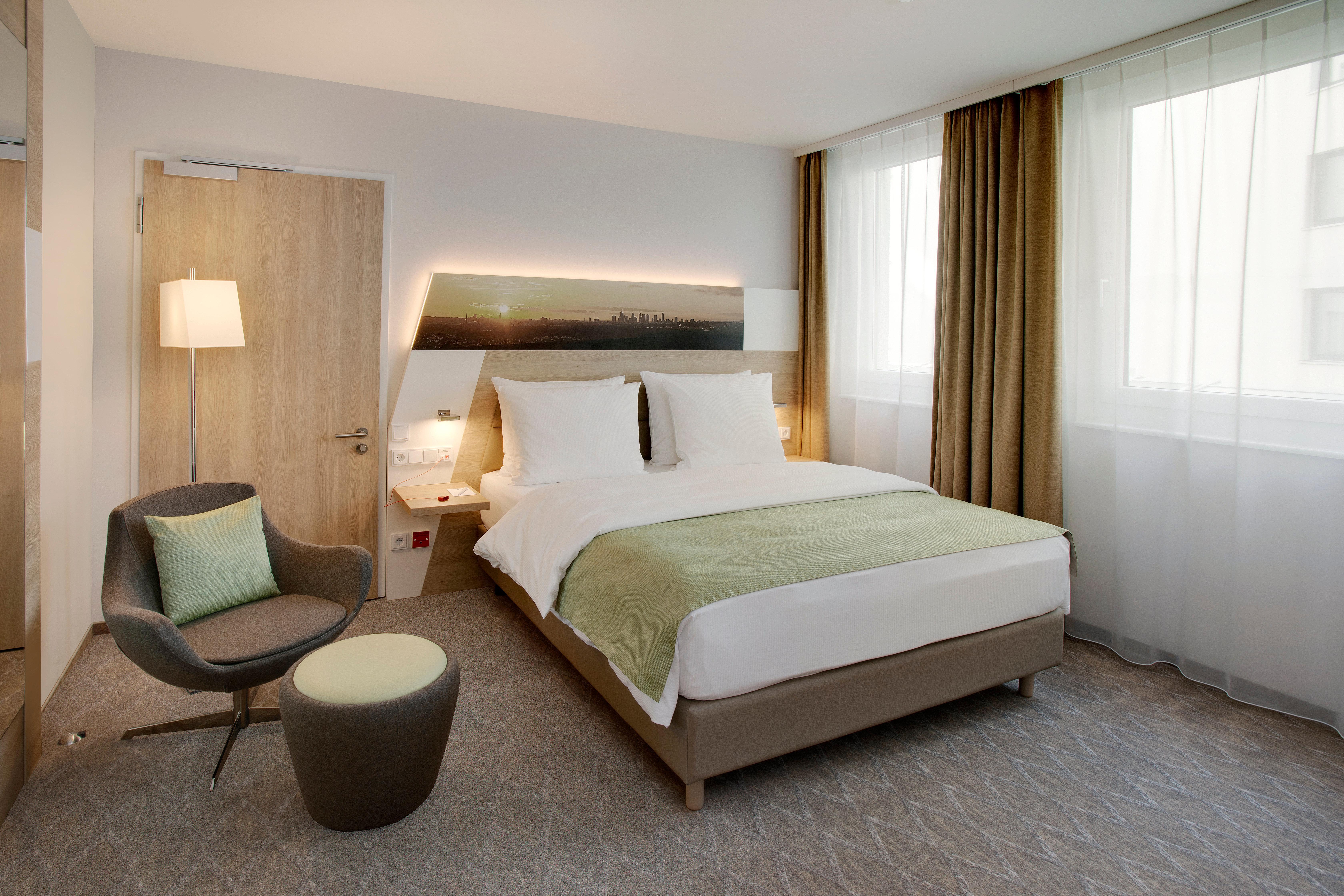 Holiday Inn Frankfurt Airport By Ihg Francoforte sul Meno Esterno foto