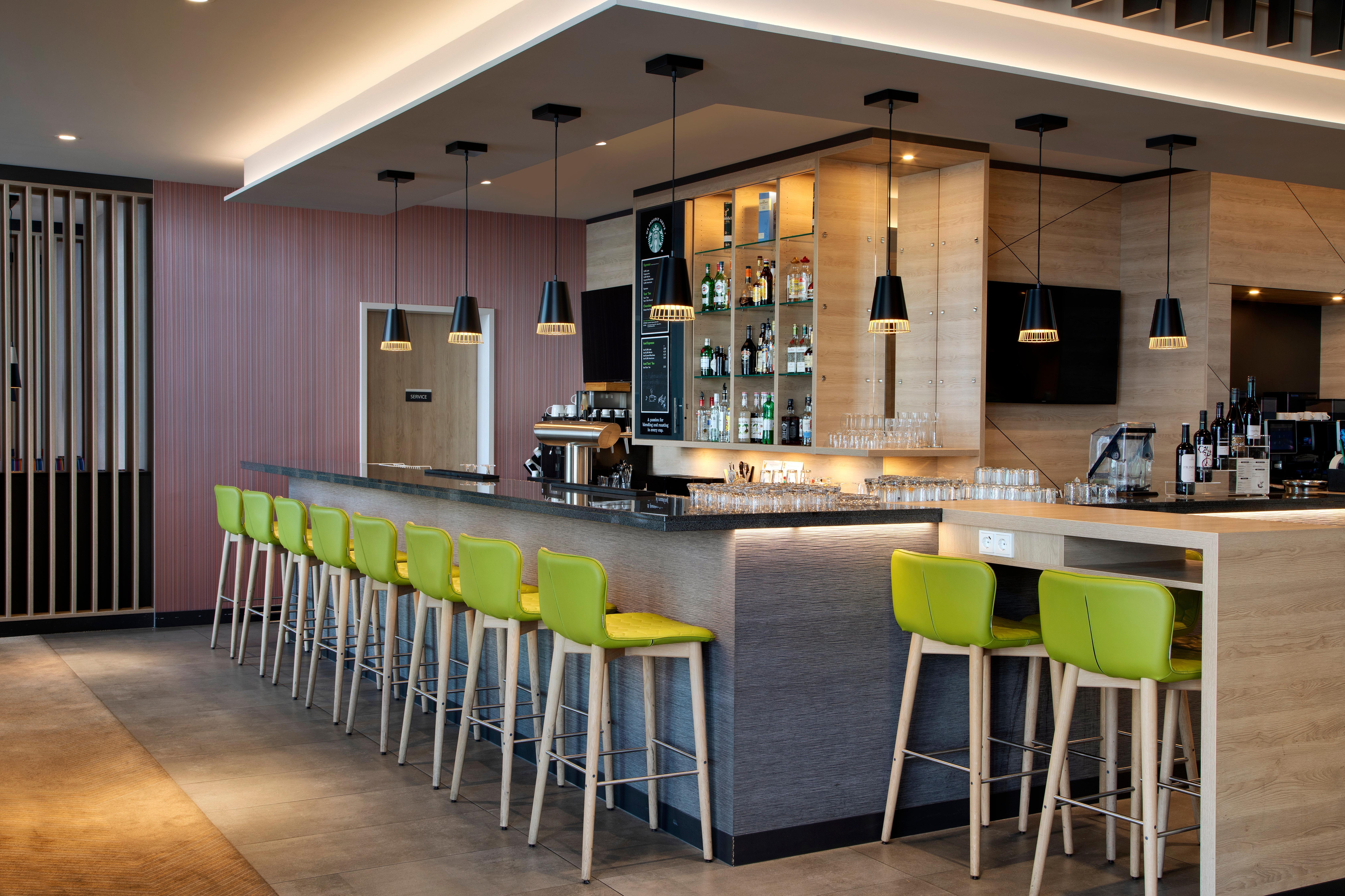 Holiday Inn Frankfurt Airport By Ihg Francoforte sul Meno Esterno foto