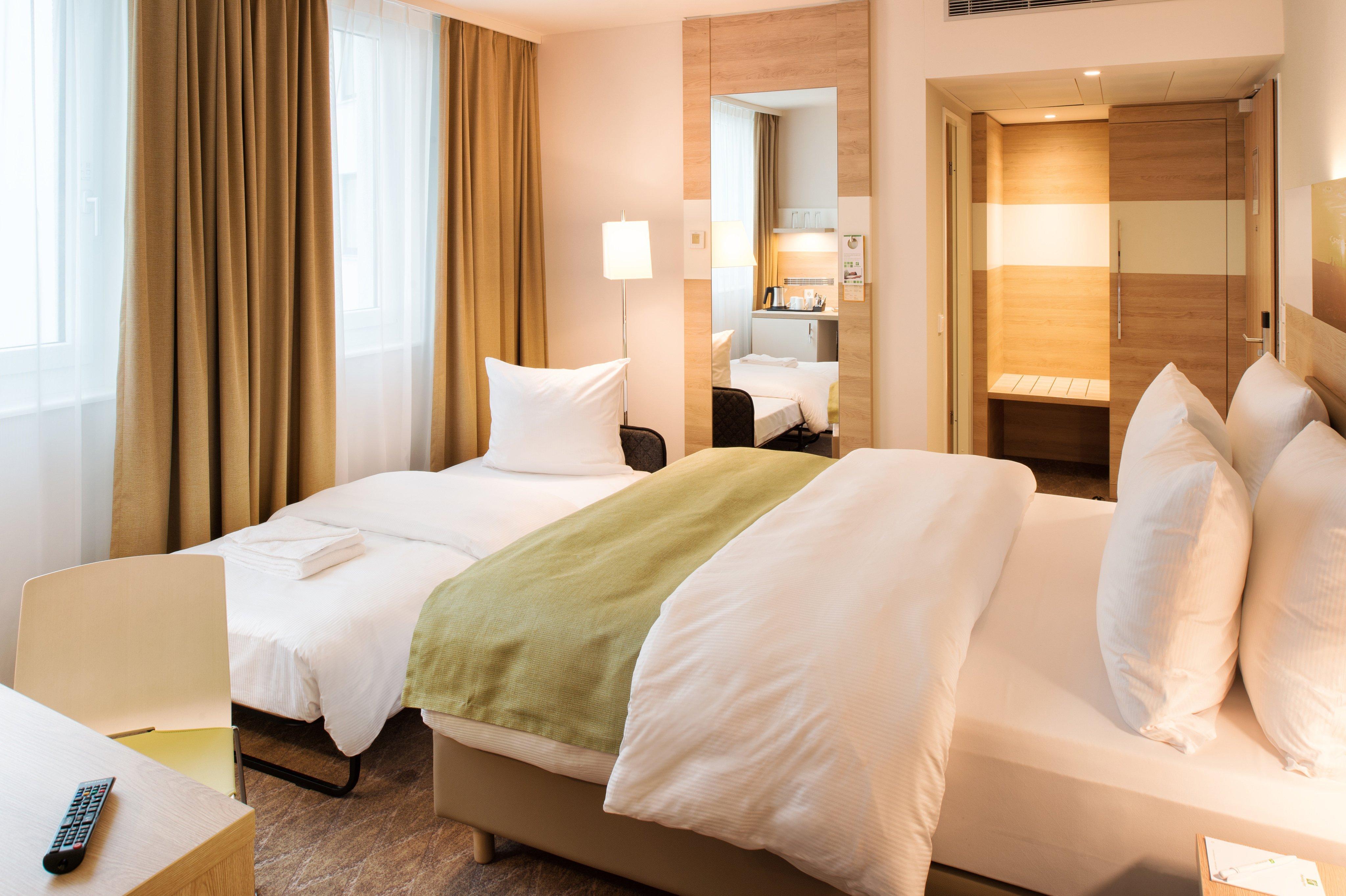 Holiday Inn Frankfurt Airport By Ihg Francoforte sul Meno Esterno foto