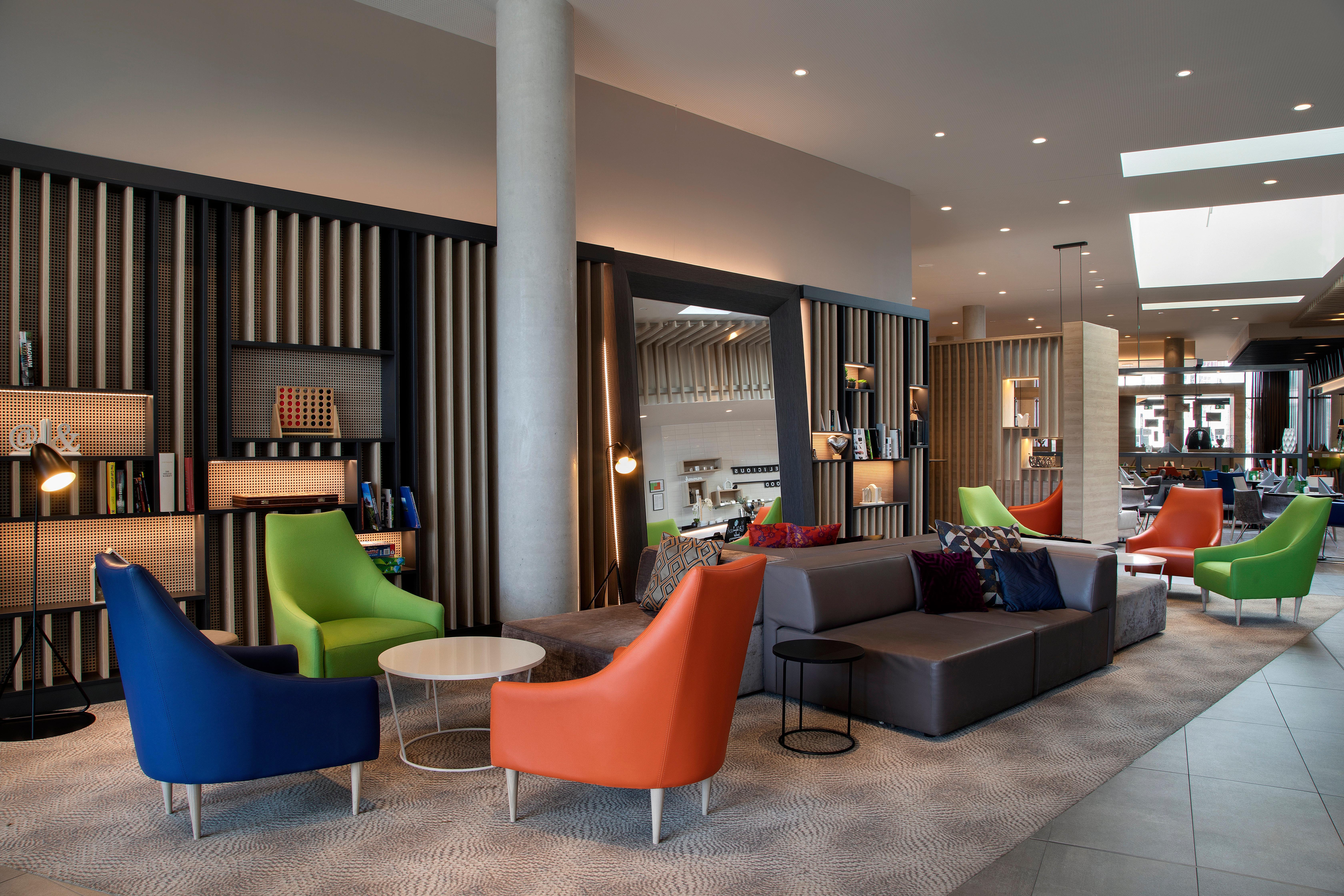 Holiday Inn Frankfurt Airport By Ihg Francoforte sul Meno Esterno foto