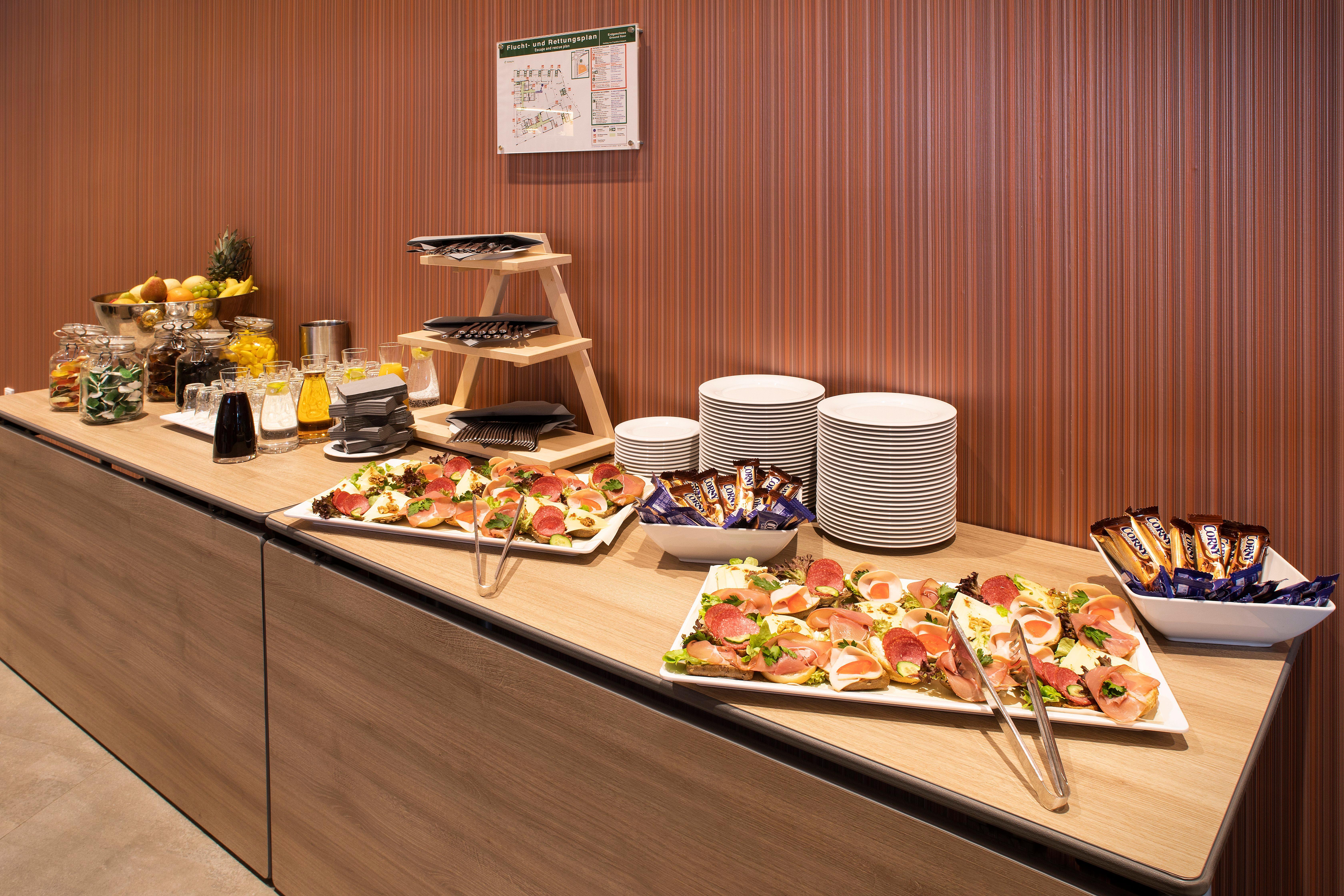 Holiday Inn Frankfurt Airport By Ihg Francoforte sul Meno Esterno foto
