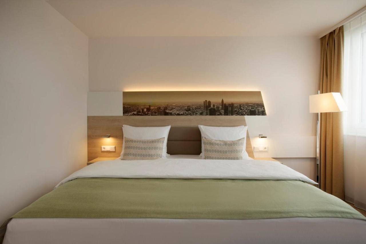 Holiday Inn Frankfurt Airport By Ihg Francoforte sul Meno Esterno foto
