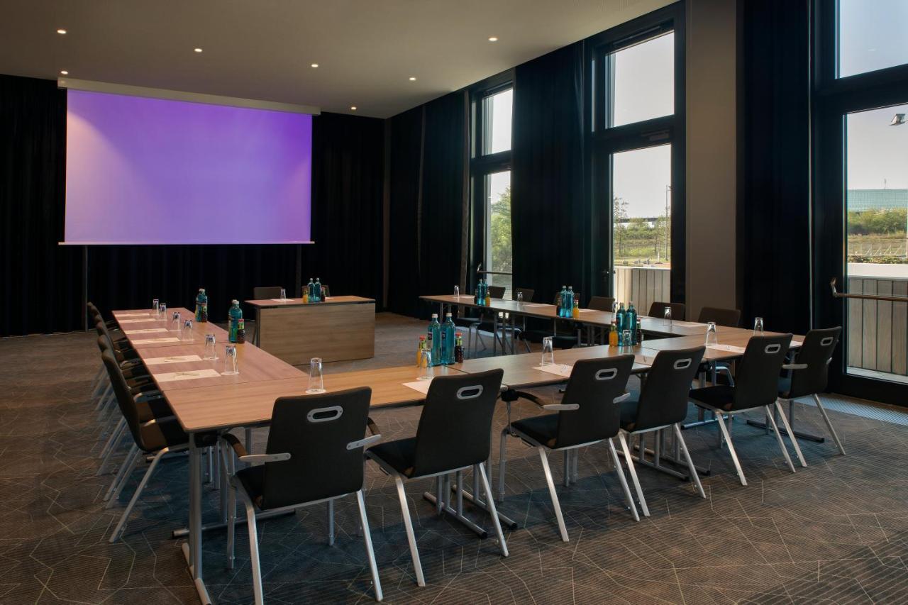 Holiday Inn Frankfurt Airport By Ihg Francoforte sul Meno Esterno foto